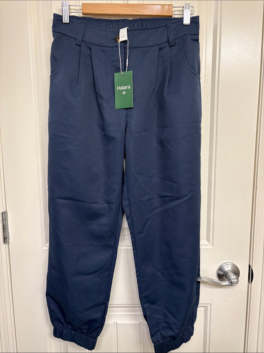 NWT HALARA Pants